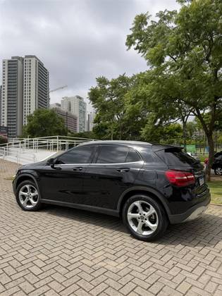 MERCEDES-BENZ GLA 200 1.6 CGI FLEX ADVANCE 7G-DCT